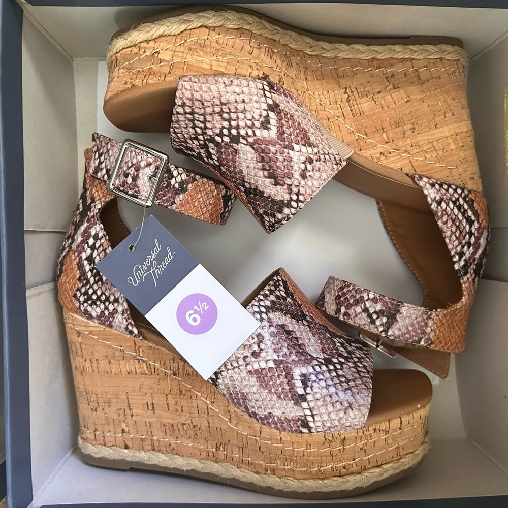 Universal Thread Goods Co. Julianna Heels